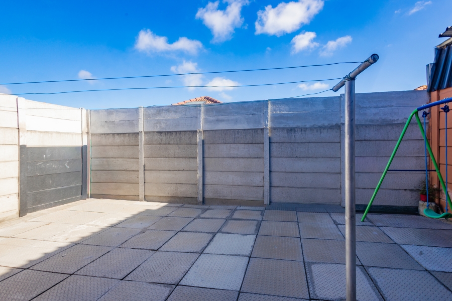 2 Bedroom Property for Sale in Hagley Western Cape